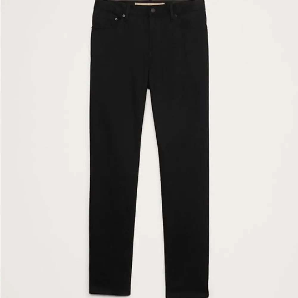 Banana Republic Men's Jet Black slim fil travelerJeans